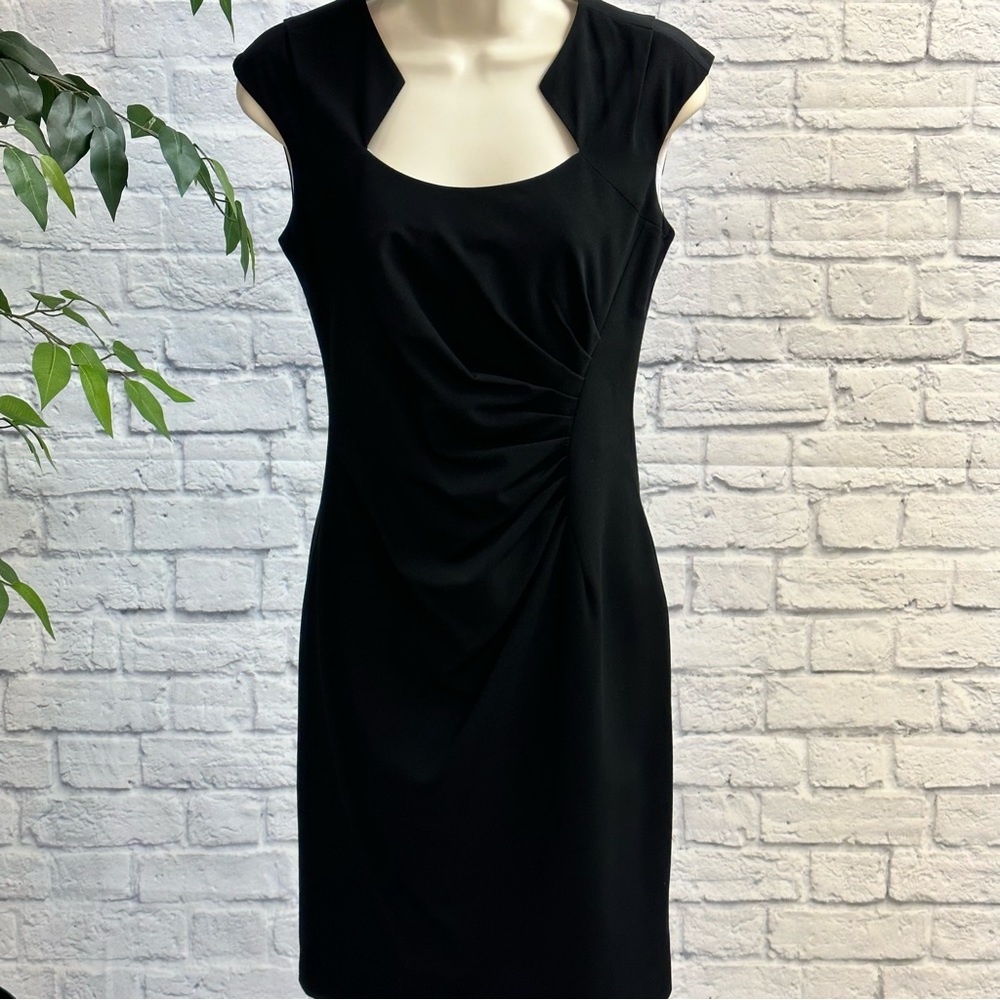 💋 Calvin Klein Cocktail Ruched Sheath Dress